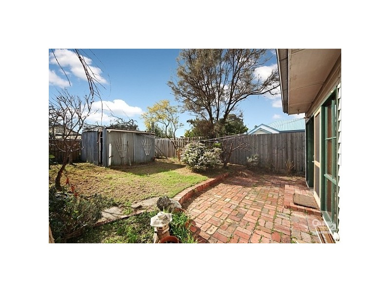 39 Carlton Street, Mckinnon VIC 3204