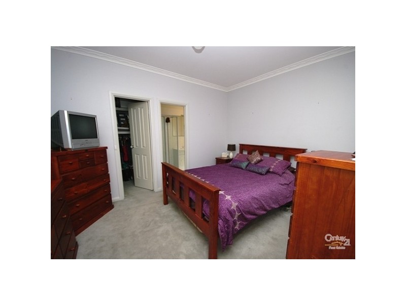 2/114 Wheatley Road, Mckinnon VIC 3204