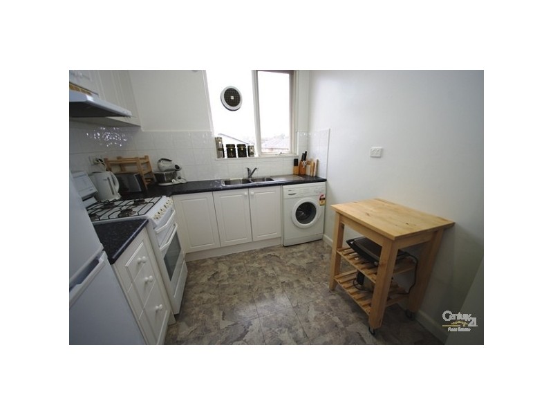 10/4 Osborne Avenue, Glen Iris VIC 3146