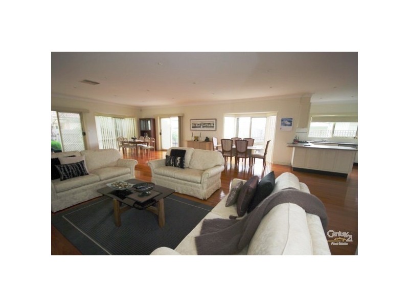 2/19 Milford Street, Bentleigh East VIC 3165