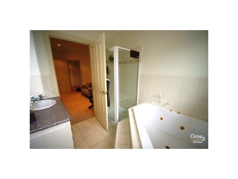 2/19 Milford Street, Bentleigh East VIC 3165