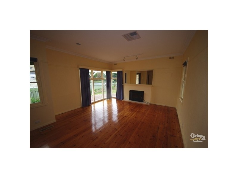 18 Luckins Road, Bentleigh VIC 3204