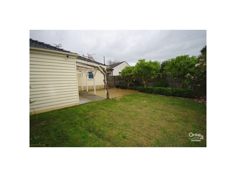 18 Luckins Road, Bentleigh VIC 3204