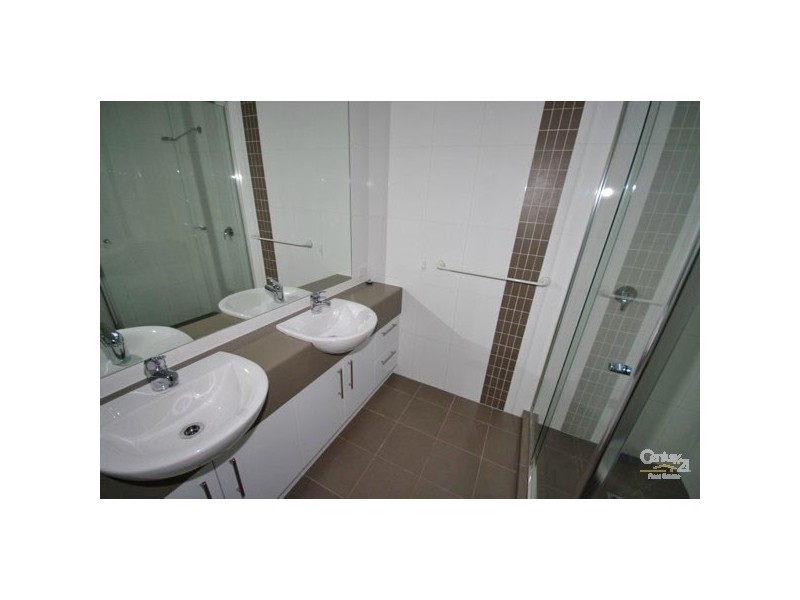 2/12 Browns Road, Bentleigh East VIC 3165