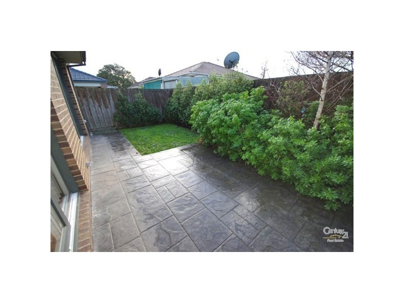 2/12 Browns Road, Bentleigh East VIC 3165