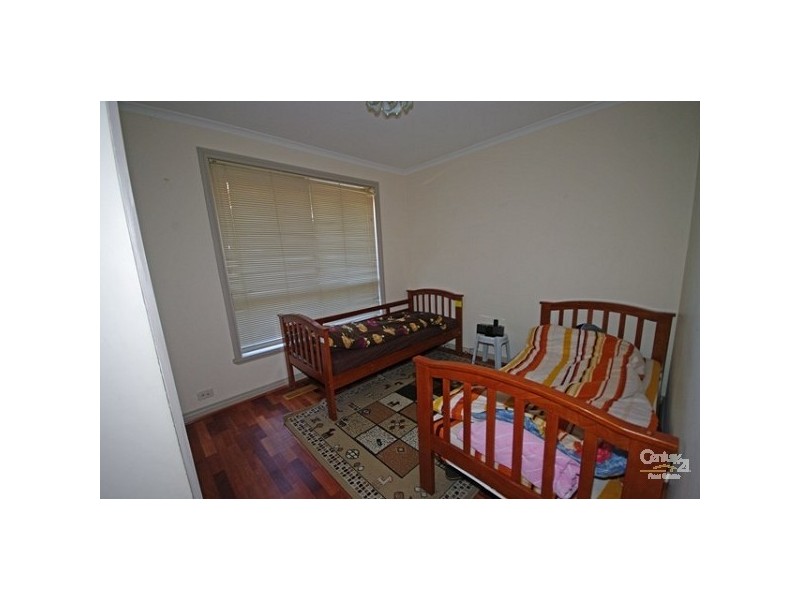 1/2 Becket Avenue, Bentleigh East VIC 3165