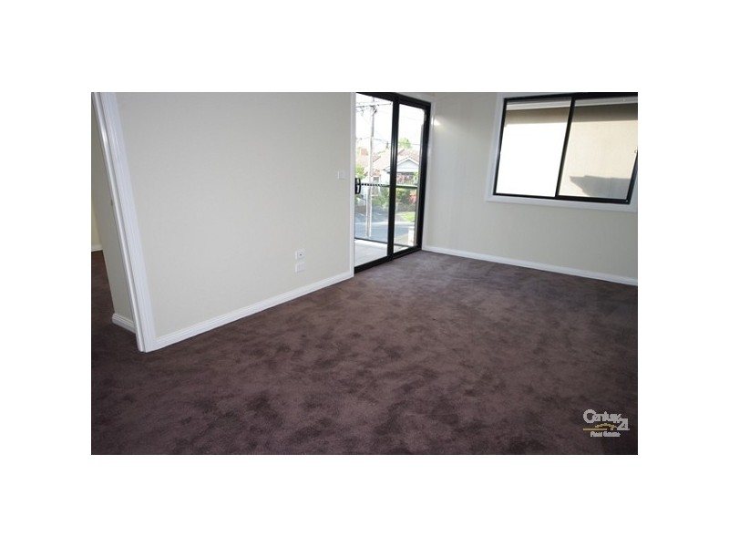 18 Watson Grove, Glen Huntly VIC 3163