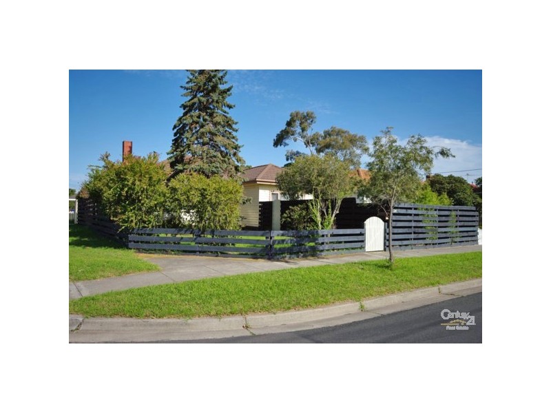 24 Gowrie Street, Bentleigh East VIC 3165