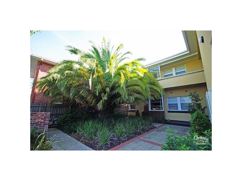 1/62 York Street, St Kilda West VIC 3182