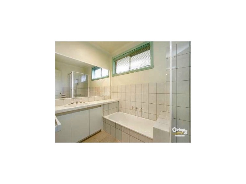10 Victoria Street, Parkdale VIC 3195