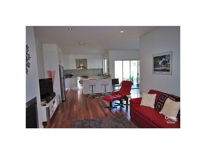 13/237 Hampton Street, Hampton VIC 3188