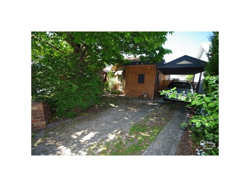 2/8 Dega Avenue, Bentleigh East VIC 3165