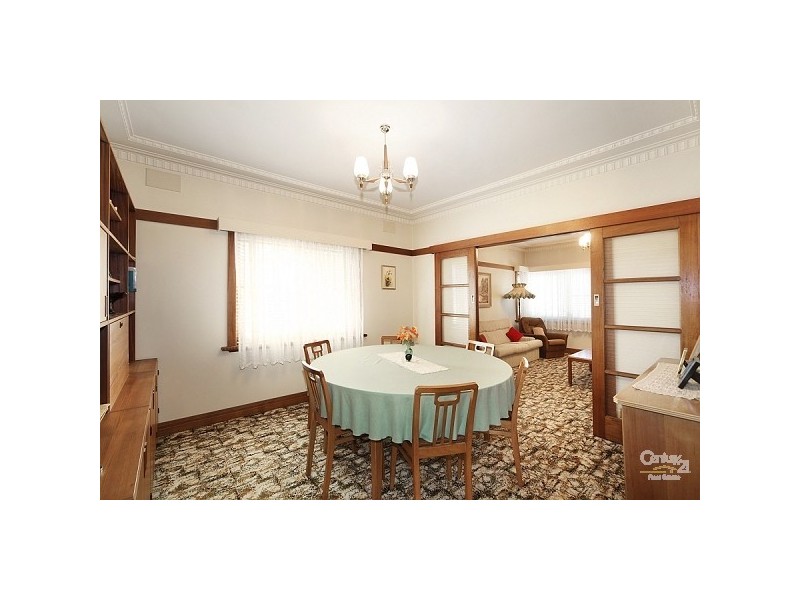 5 Hastings Street, Mckinnon VIC 3204