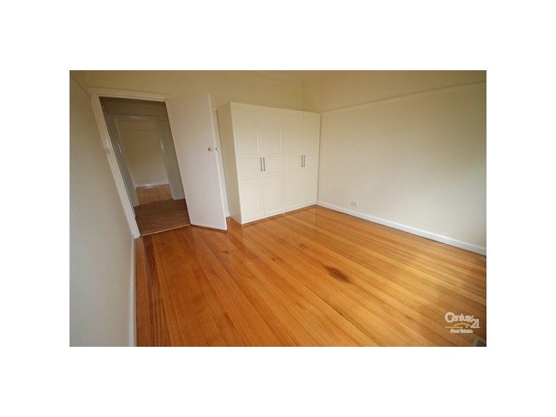 34 Glenbrook Avenue, Clayton VIC 3168