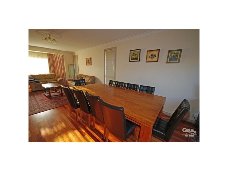 1/2 Becket Avenue, Bentleigh East VIC 3165