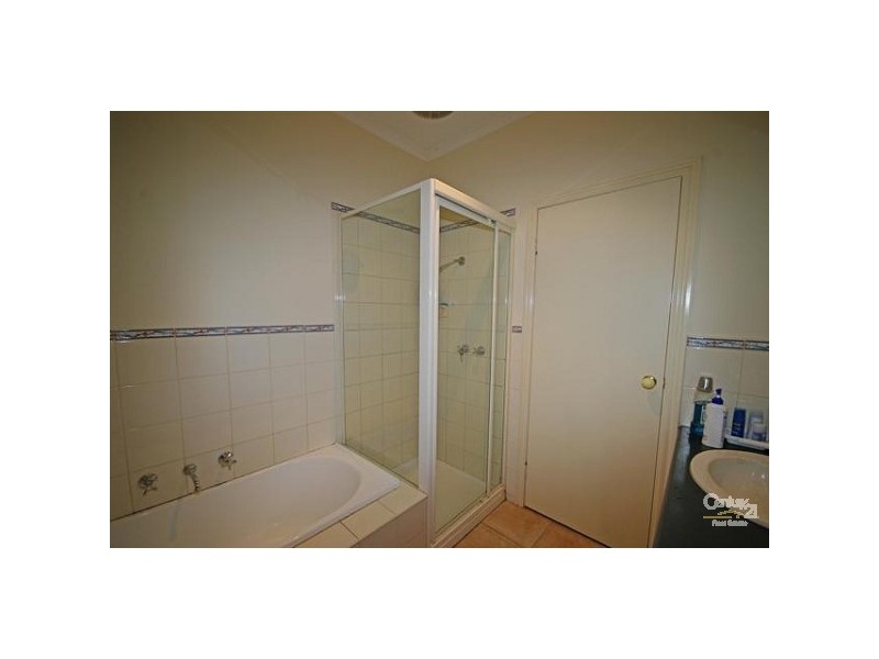 4/33 South Avenue, Bentleigh VIC 3204