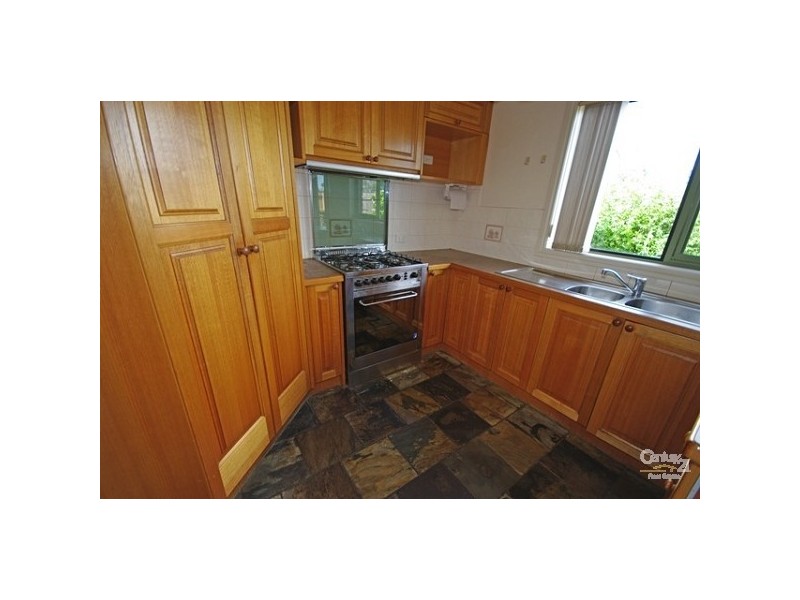 2/14 Osborne Avenue, Mckinnon VIC 3204