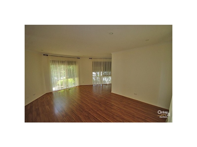 2/8 Dega Avenue, Bentleigh East VIC 3165