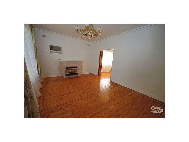 15 Quinns Road, Bentleigh East VIC 3165