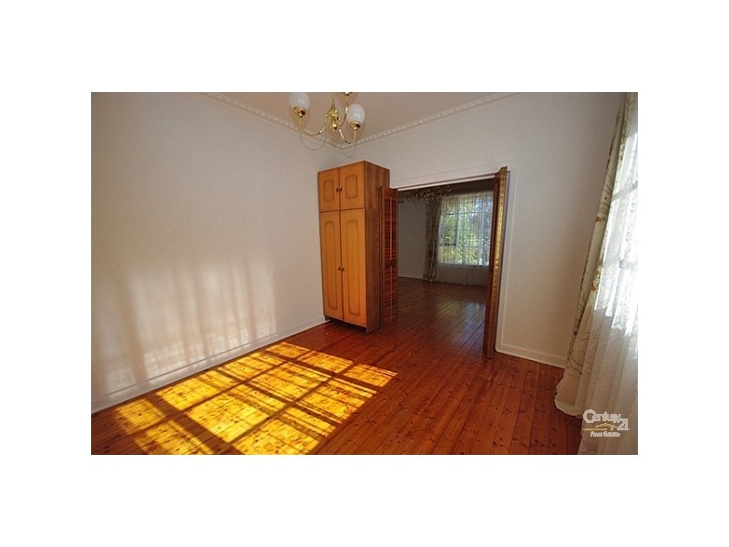 15 Quinns Road, Bentleigh East VIC 3165