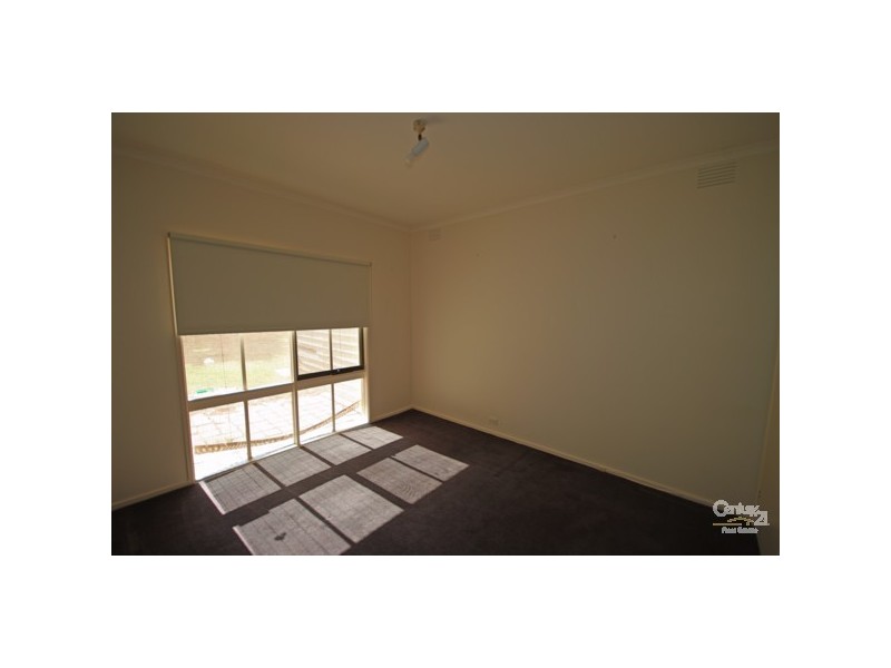 11 Melton Avenue, Carnegie VIC 3163