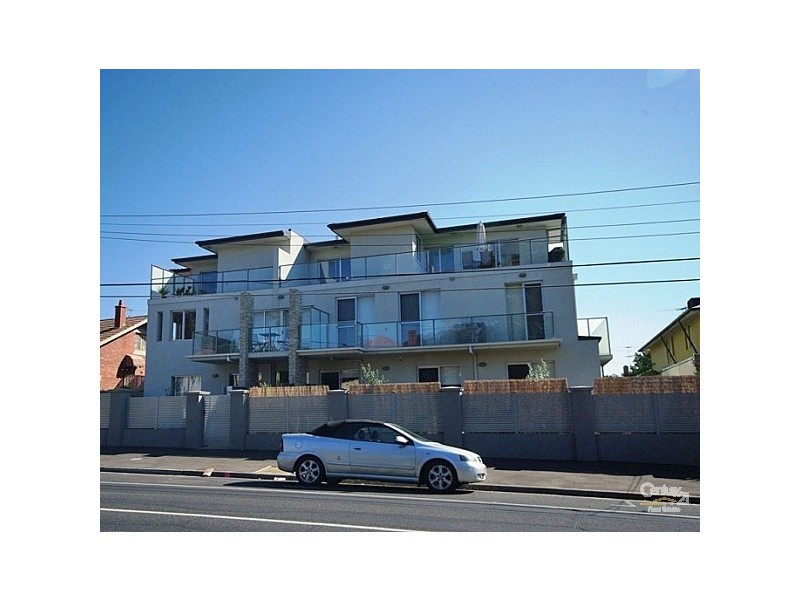 13/237 Hampton Street, Hampton VIC 3188