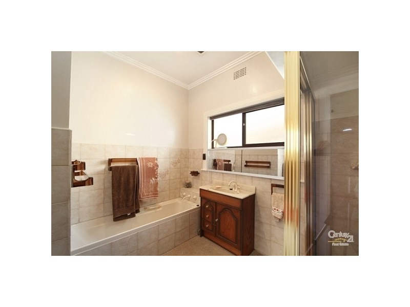 23 Buckingham Avenue, Bentleigh VIC 3204