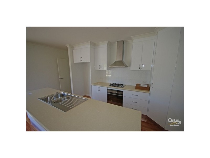 2/5 Latham Street, Bentleigh East VIC 3165