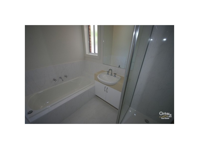 2/5 Latham Street, Bentleigh East VIC 3165