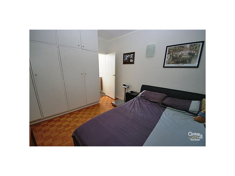 10/282 Barkly Street, Elwood VIC 3184