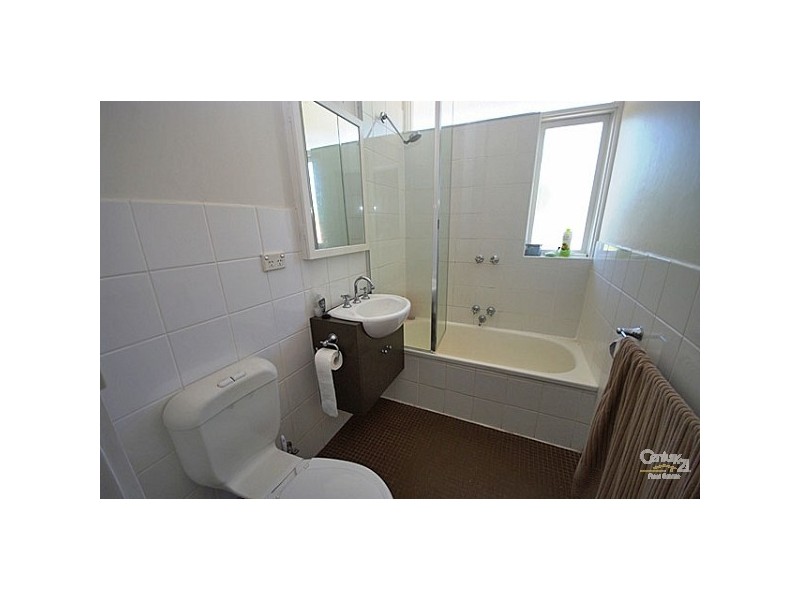 10/282 Barkly Street, Elwood VIC 3184