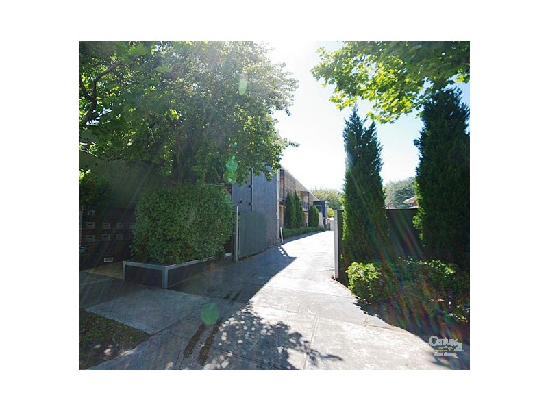 10/282 Barkly Street, Elwood VIC 3184