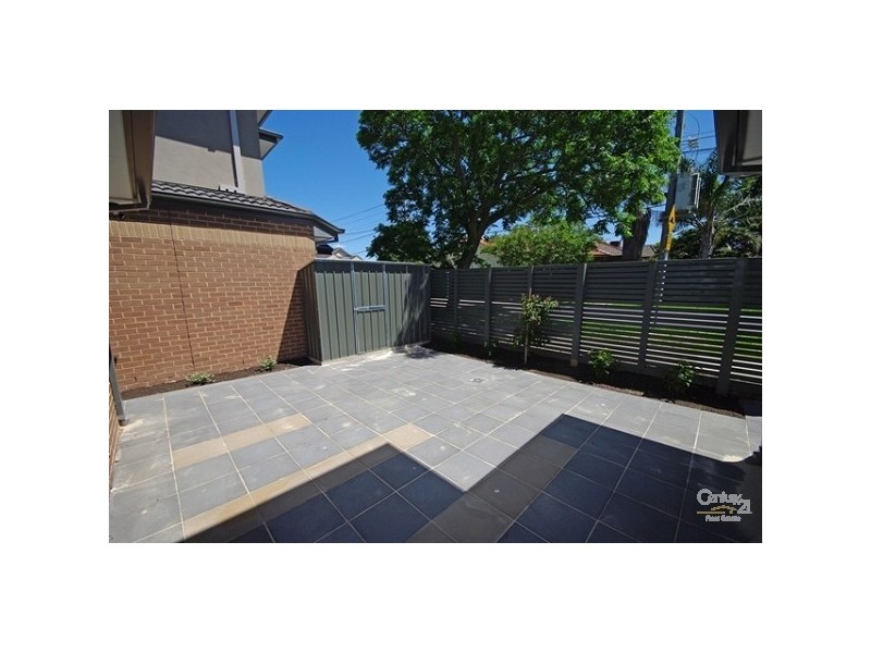 2/37 Anne Street, Mckinnon VIC 3204
