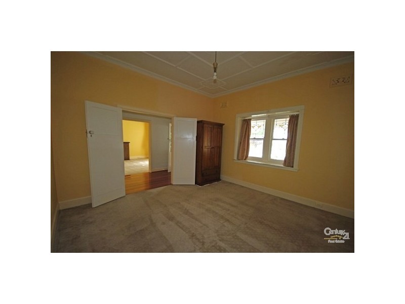 64 Mackie Road, Bentleigh East VIC 3165