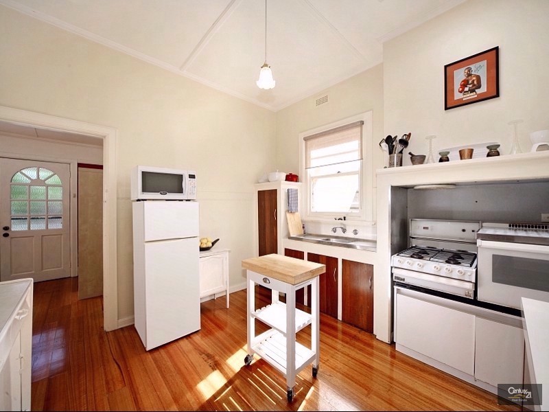 5 Fitzroy Street, Mckinnon VIC 3204