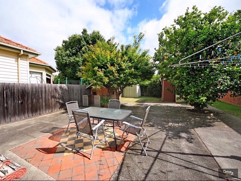 5 Fitzroy Street, Mckinnon VIC 3204