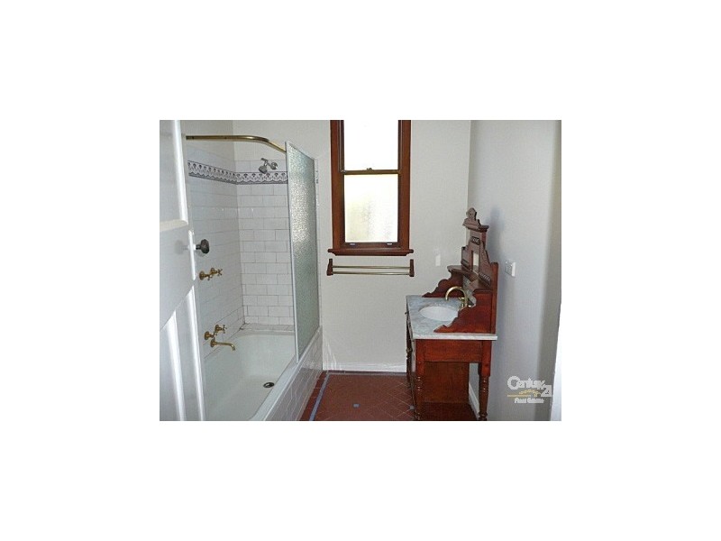 39 Carlton Street, Mckinnon VIC 3204