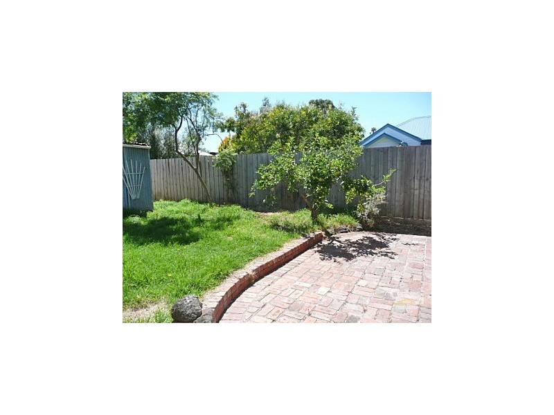 39 Carlton Street, Mckinnon VIC 3204