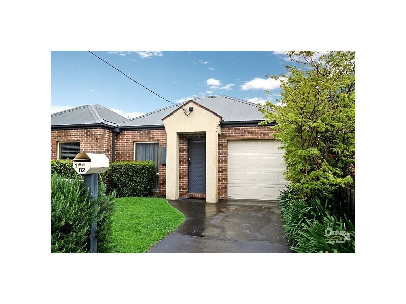 1/82 Deakin Street, Bentleigh East VIC 3165