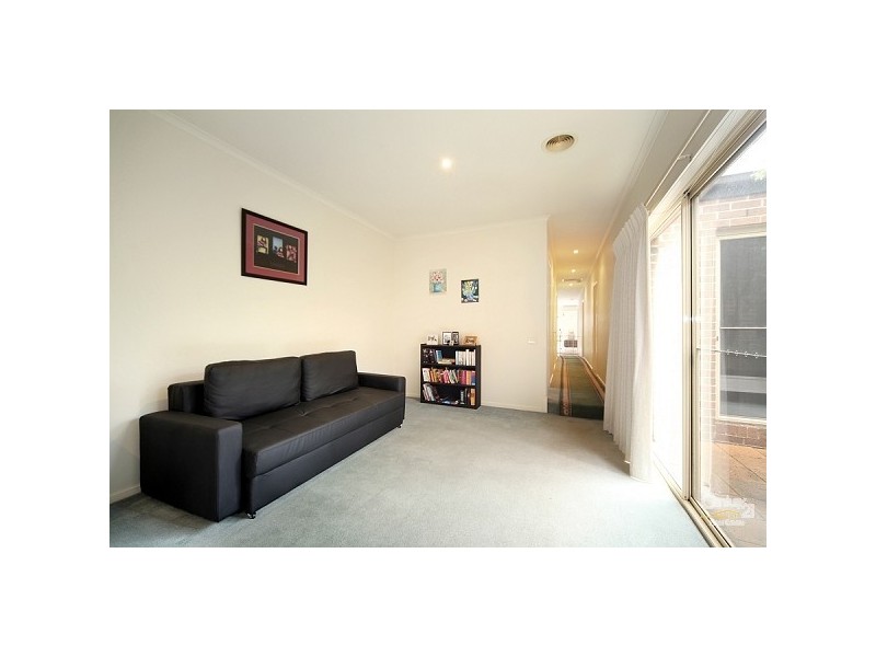 1/82 Deakin Street, Bentleigh East VIC 3165