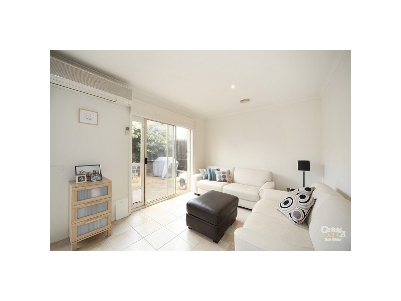 1/82 Deakin Street, Bentleigh East VIC 3165