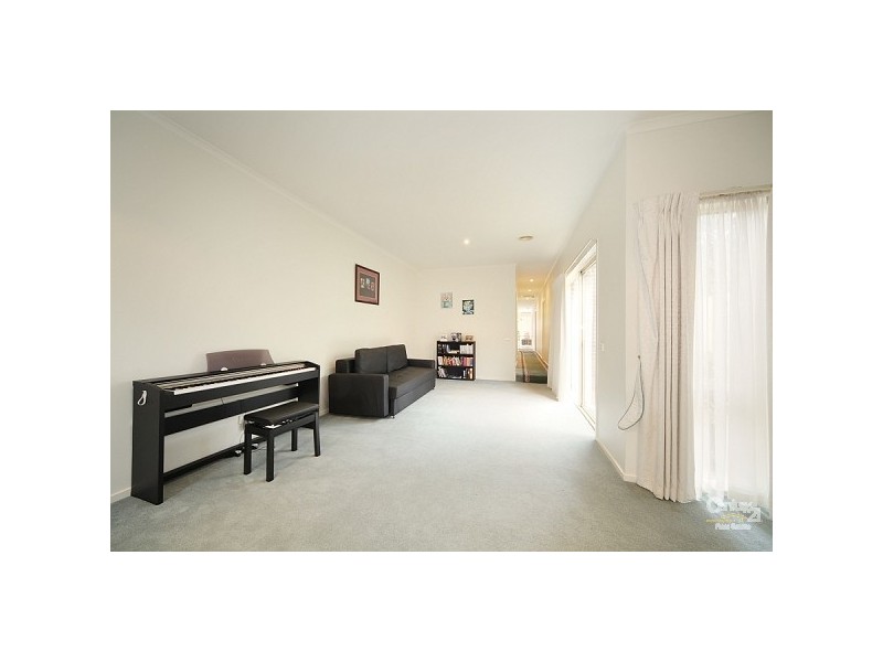 1/82 Deakin Street, Bentleigh East VIC 3165