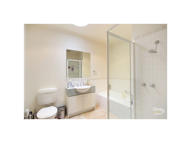 1/82 Deakin Street, Bentleigh East VIC 3165