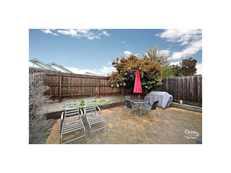1/82 Deakin Street, Bentleigh East VIC 3165