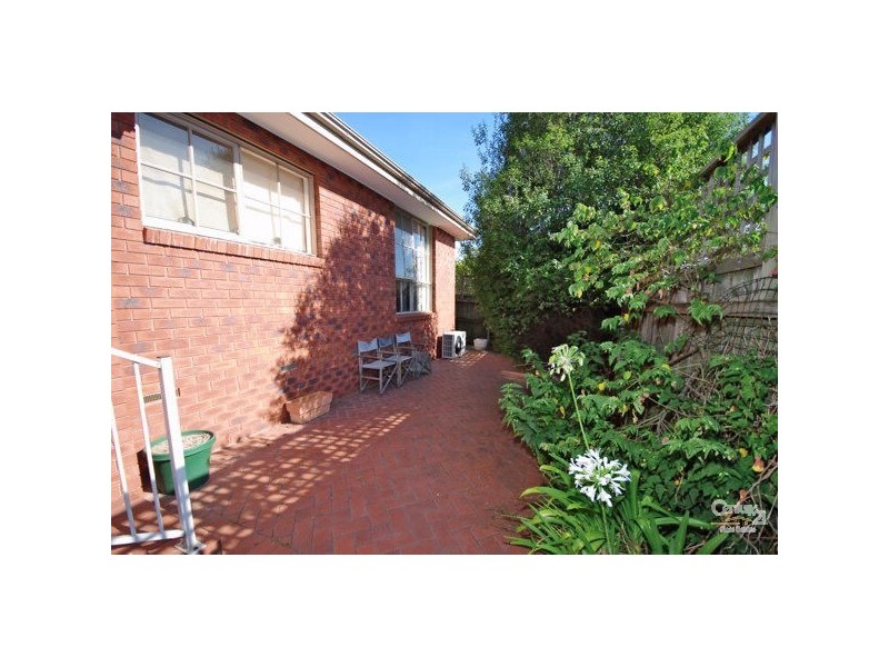 2/114 Wheatley Road, Mckinnon VIC 3204