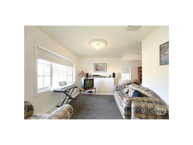 24 Celia Street, Bentleigh East VIC 3165