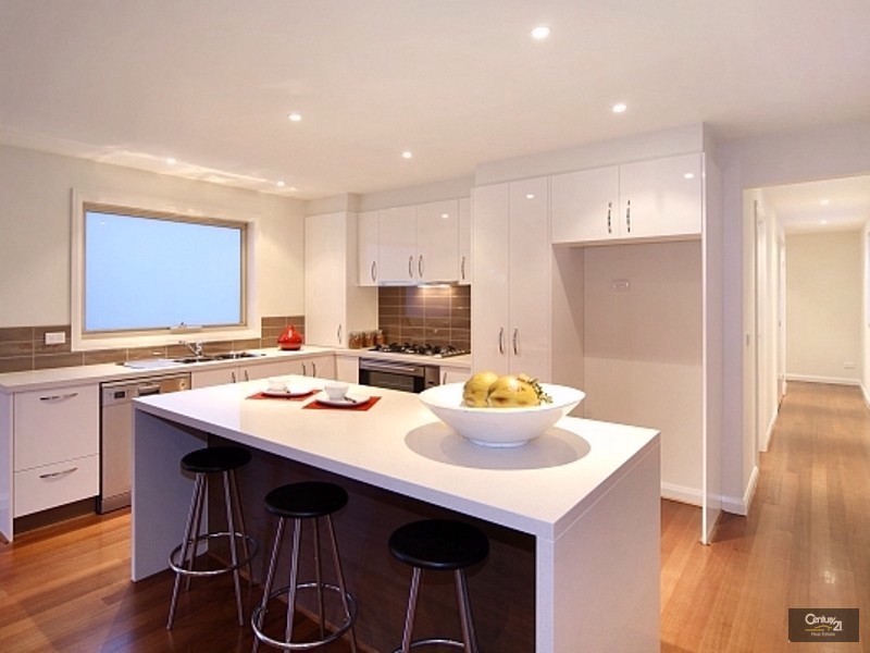 8/18 Bleazby Street, Bentleigh VIC 3204