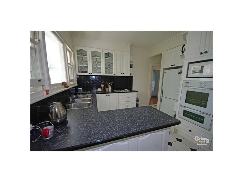 23 Fairbank Road, Bentleigh VIC 3204