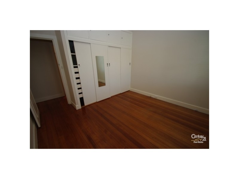 4 Browns Road, Bentleigh East VIC 3165