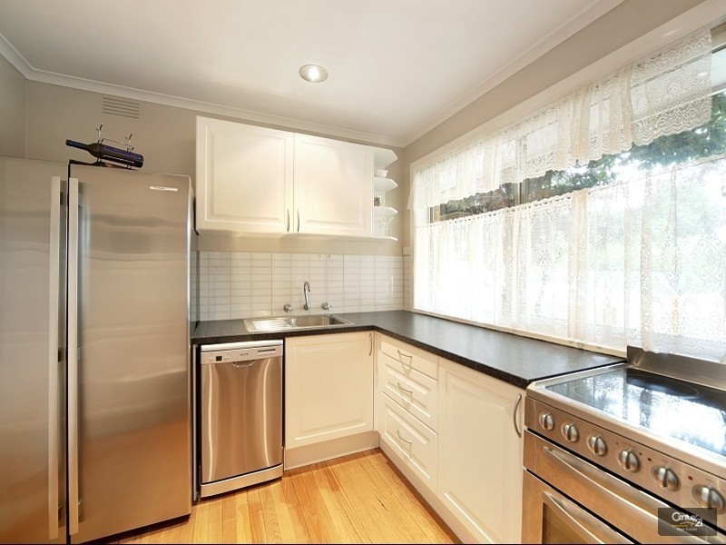 8/5 Radcliff Avenue, Cheltenham VIC 3192